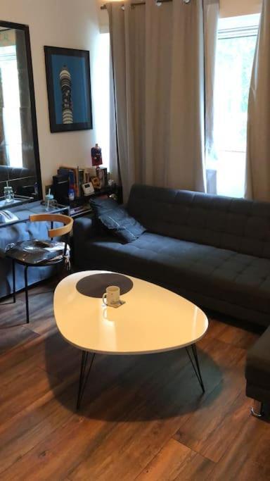 Modern 1 Bedroom Near Camden Londra Esterno foto