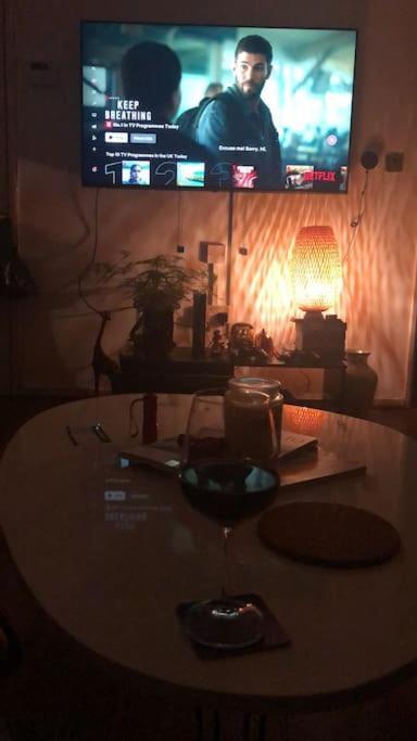 Modern 1 Bedroom Near Camden Londra Esterno foto