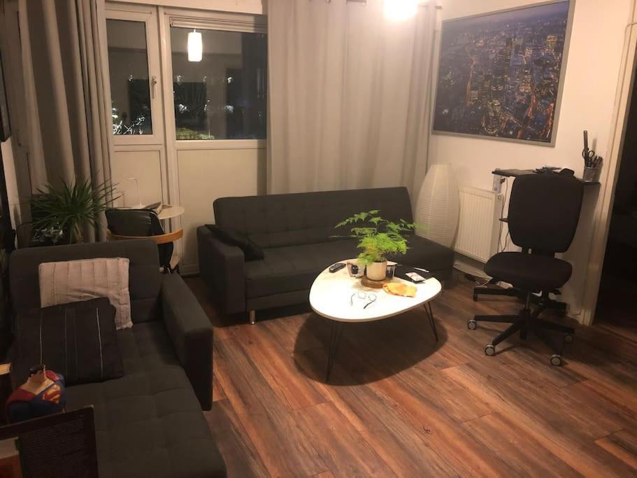 Modern 1 Bedroom Near Camden Londra Esterno foto